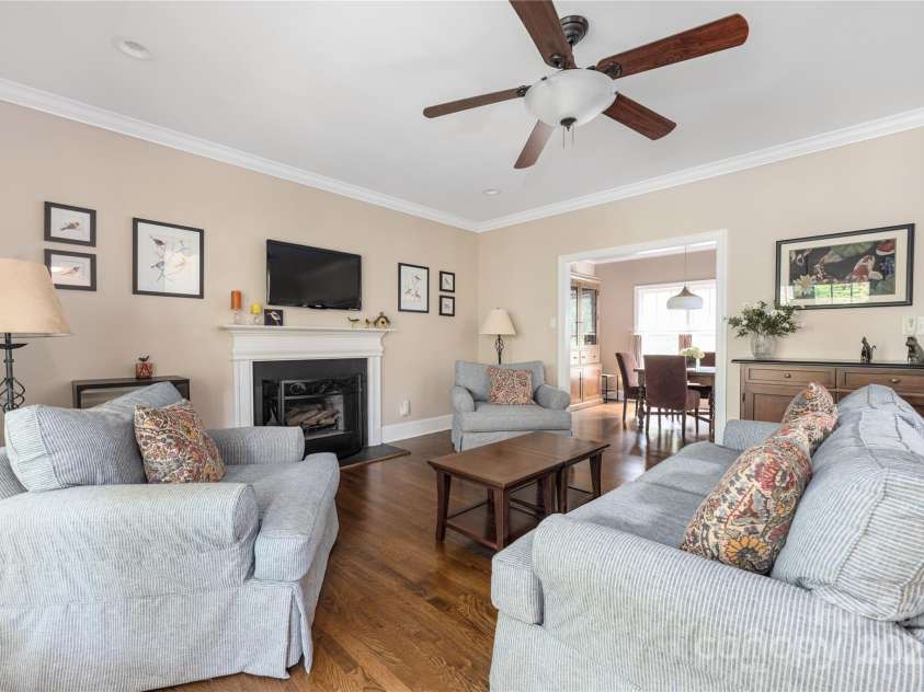 1701 Truman Road, Charlotte, NC 28205.  MLS# CAR4267191, YatesRealty ID 21487. 