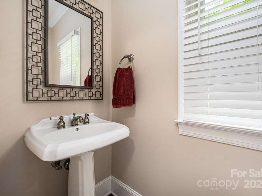 1701 Truman Road, Charlotte, NC 28205.  MLS# CAR4267191, YatesRealty ID 21487. 