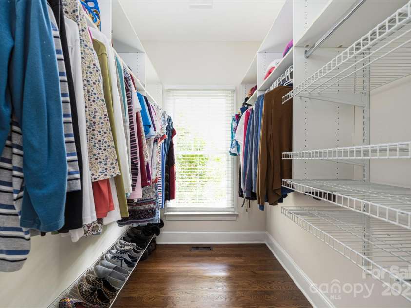 1701 Truman Road, Charlotte, NC 28205.  MLS# CAR4267191, YatesRealty ID 21487. 