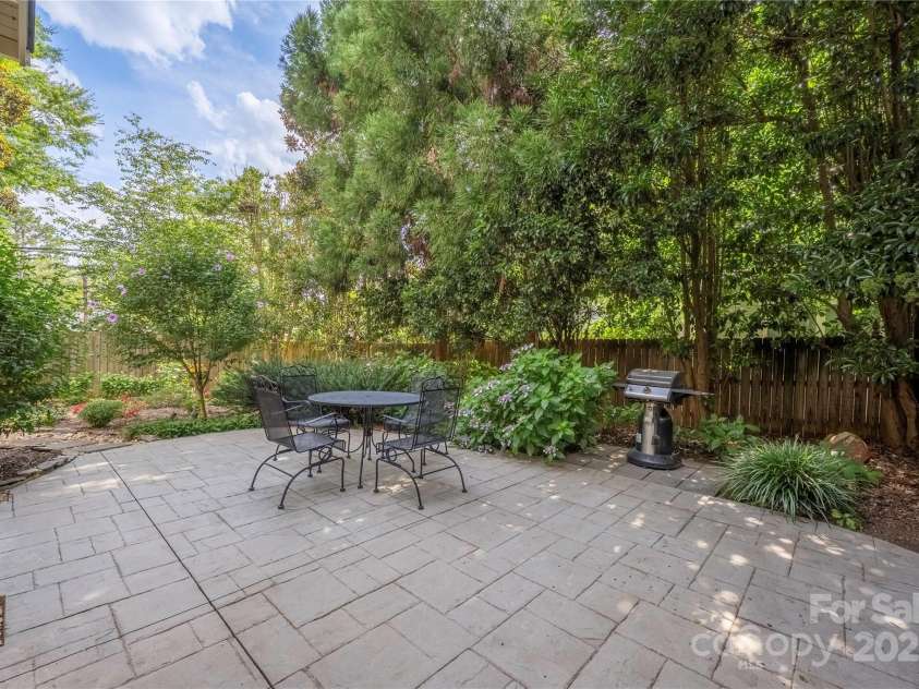 1701 Truman Road, Charlotte, NC 28205.  MLS# CAR4267191, YatesRealty ID 21487. 