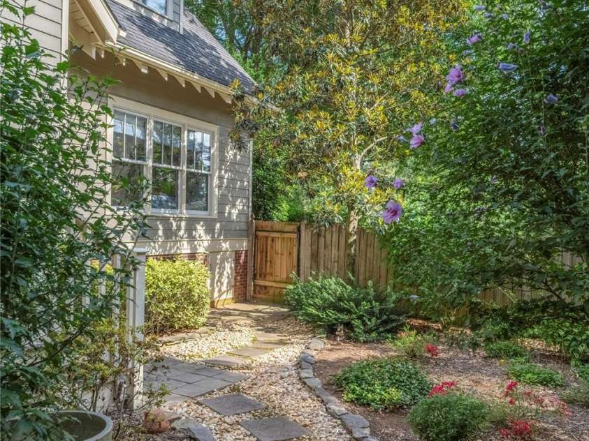 1701 Truman Road, Charlotte, NC 28205.  MLS# CAR4267191, YatesRealty ID 21487. 