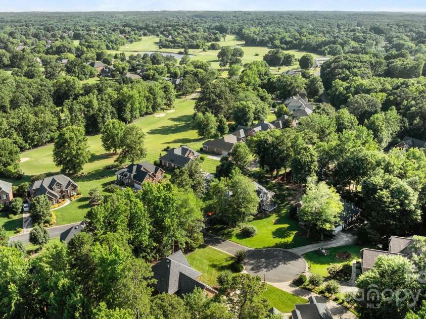 2608 Carmarthen Court, Matthews, NC 28104.  MLS# CAR4252626, YatesRealty ID 21488. Divide Golf Course