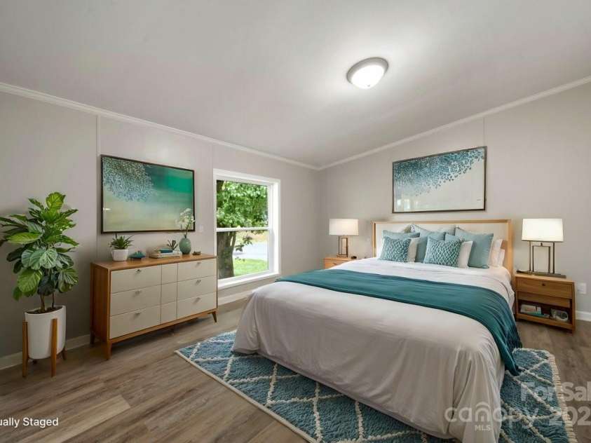 141 Hickory Creek Drive, Gastonia, NC 28052.  MLS# CAR4243072, YatesRealty ID 21489. Virtually staged master