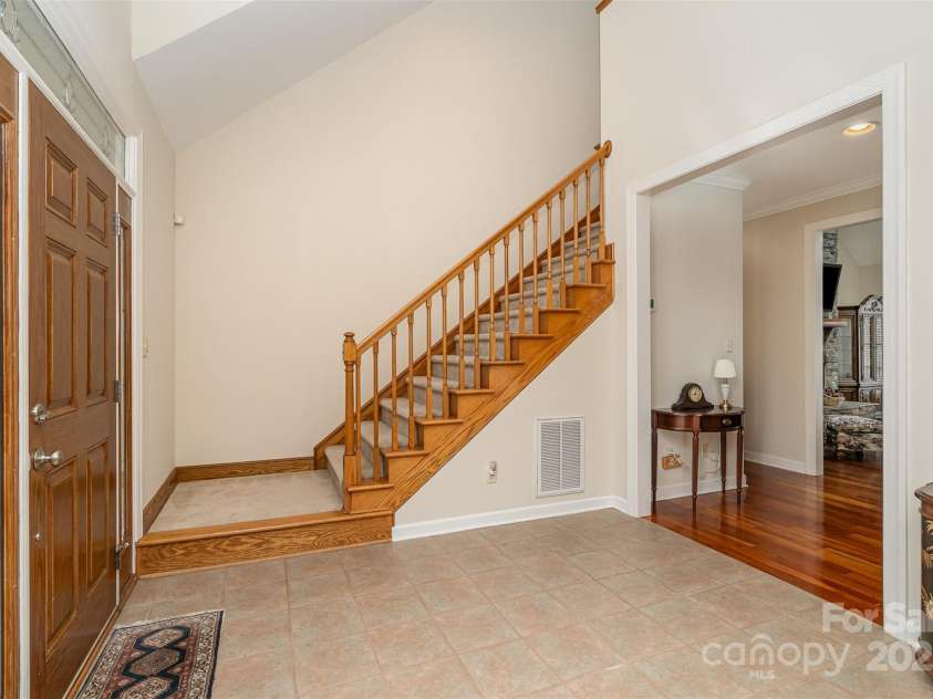 125 Cherokee Drive, Mooresville, NC 28117.  MLS# CAR4223035, YatesRealty ID 2149. 