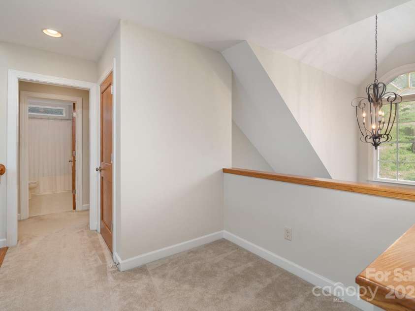 125 Cherokee Drive, Mooresville, NC 28117.  MLS# CAR4223035, YatesRealty ID 2149. 