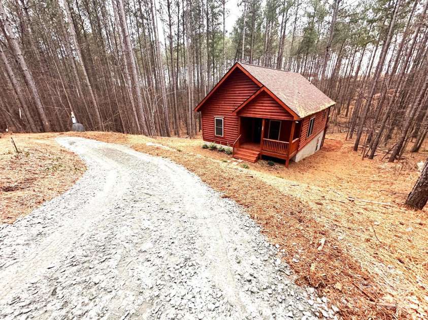 132 Chasewood Drive, Rutherfordton, NC 28139.  MLS# CAR4020270, YatesRealty ID 2149. 