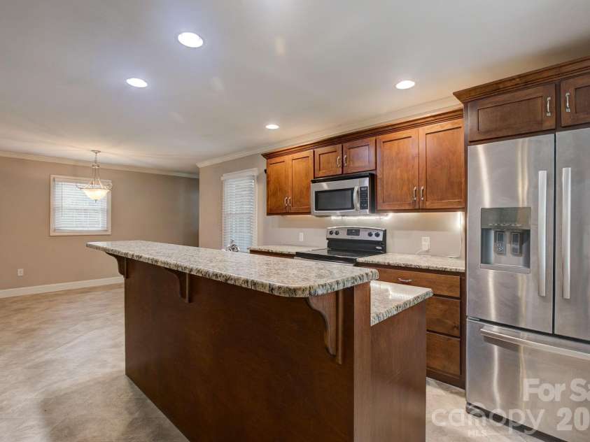 156 Blackmon Circle, Kershaw, SC 29067.  MLS# CAR4377102, YatesRealty ID 21490. 