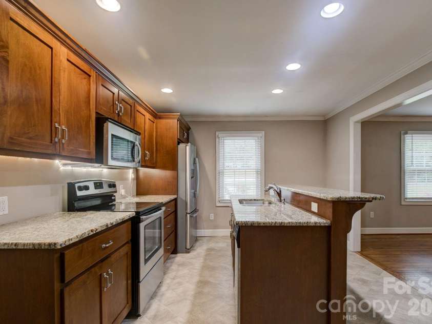 156 Blackmon Circle, Kershaw, SC 29067.  MLS# CAR4377102, YatesRealty ID 21490. 