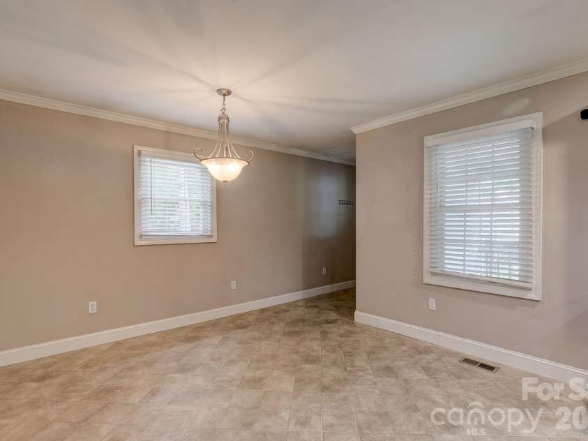 156 Blackmon Circle, Kershaw, SC 29067.  MLS# CAR4377102, YatesRealty ID 21490. 