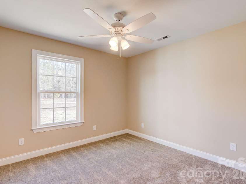 156 Blackmon Circle, Kershaw, SC 29067.  MLS# CAR4377102, YatesRealty ID 21490. 