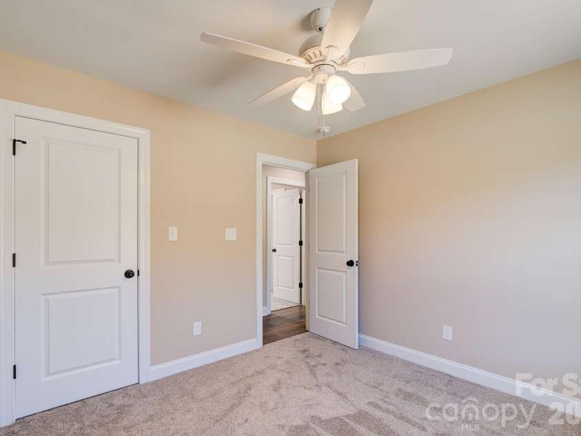 156 Blackmon Circle, Kershaw, SC 29067.  MLS# CAR4377102, YatesRealty ID 21490. 