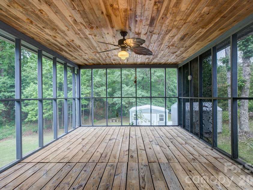 156 Blackmon Circle, Kershaw, SC 29067.  MLS# CAR4377102, YatesRealty ID 21490. 