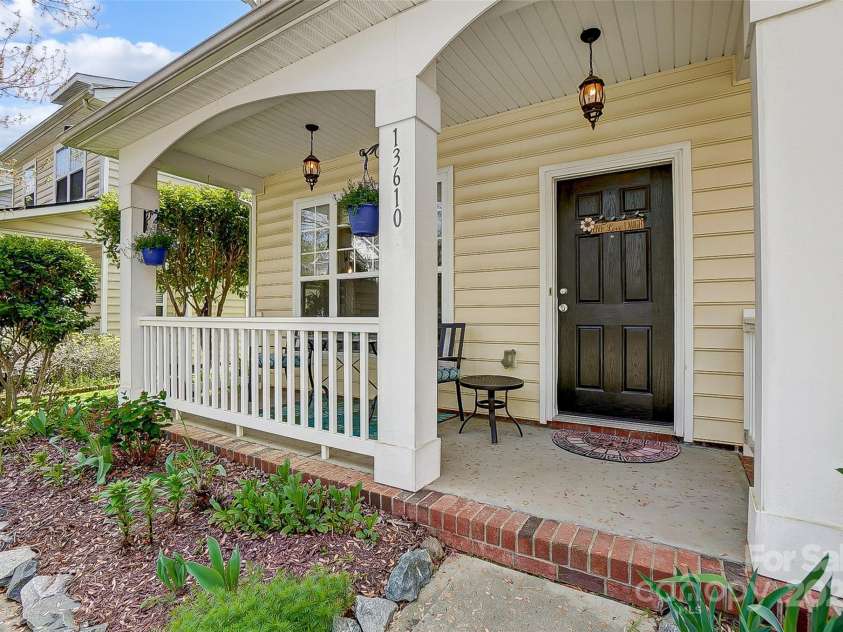 13610 Aldenbrook Drive, Huntersville, NC 28078.  MLS# CAR4246545, YatesRealty ID 21491. Front Porch