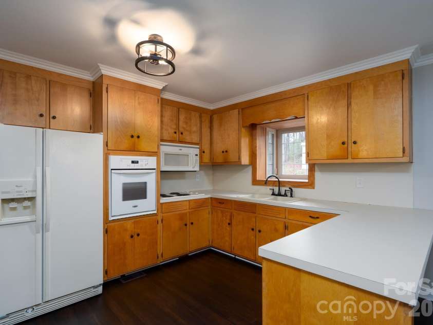 2808 Murdock Lane, Albemarle, NC 28001.  MLS# CAR4311465, YatesRealty ID 21491. 