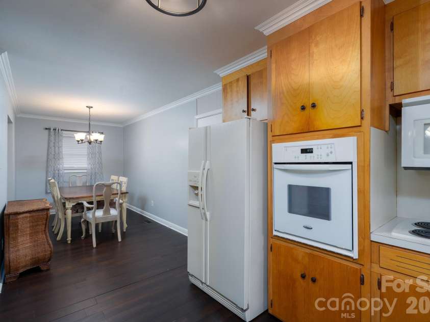 2808 Murdock Lane, Albemarle, NC 28001.  MLS# CAR4311465, YatesRealty ID 21491. 