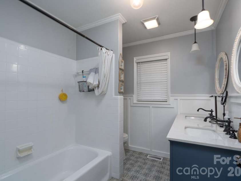 2808 Murdock Lane, Albemarle, NC 28001.  MLS# CAR4311465, YatesRealty ID 21491. 