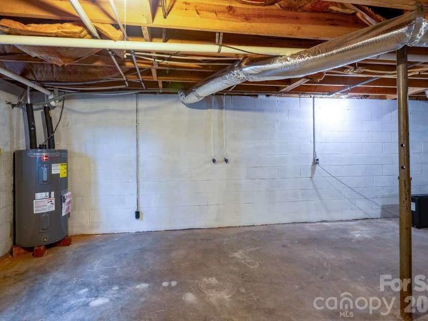 2808 Murdock Lane, Albemarle, NC 28001.  MLS# CAR4311465, YatesRealty ID 21491. 