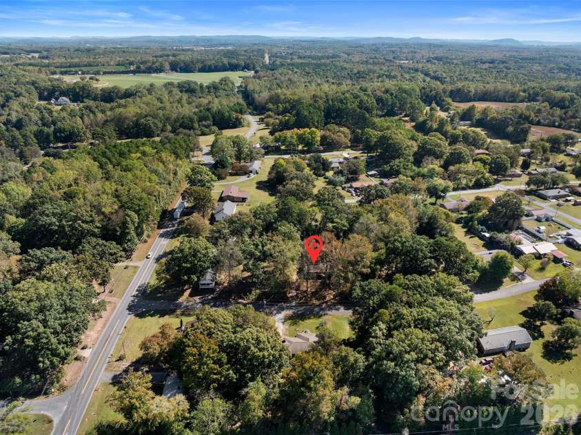 2808 Murdock Lane, Albemarle, NC 28001.  MLS# CAR4311465, YatesRealty ID 21491. 