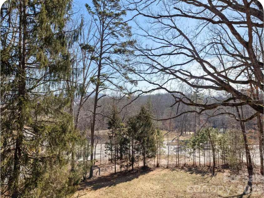 502 Long Shoals Road, Arden, NC 28704.  MLS# CAR4372104, YatesRealty ID 21492. 