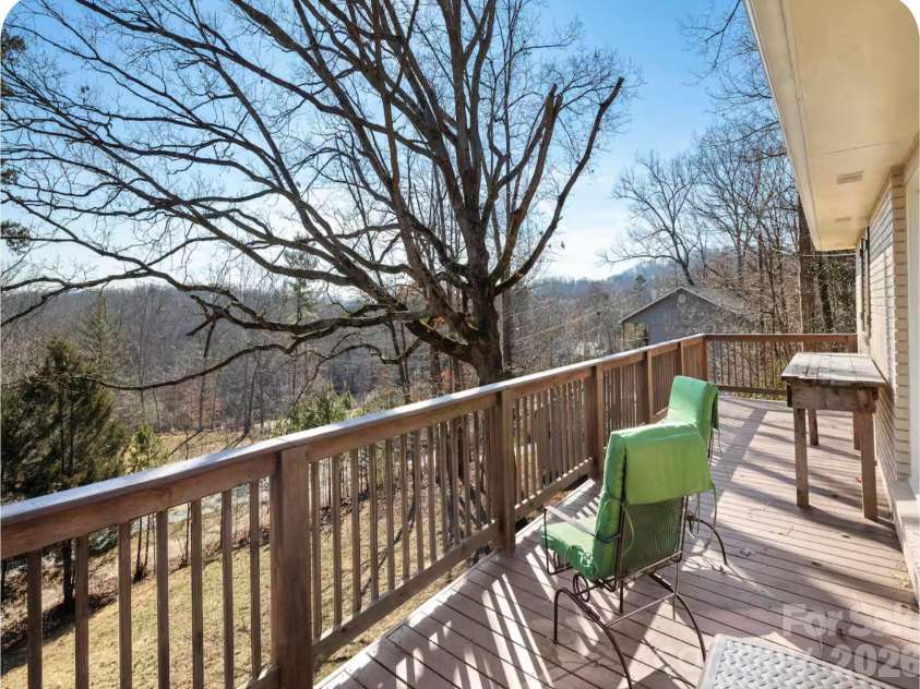 502 Long Shoals Road, Arden, NC 28704.  MLS# CAR4372104, YatesRealty ID 21492. 
