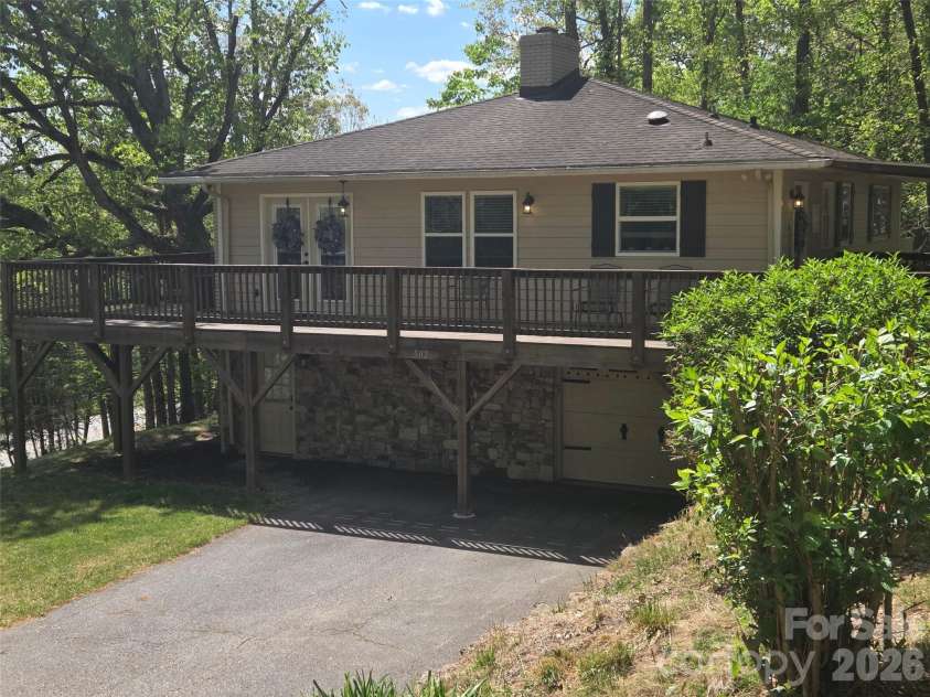 502 Long Shoals Road, Arden, NC 28704.  MLS# CAR4372104, YatesRealty ID 21492. 
