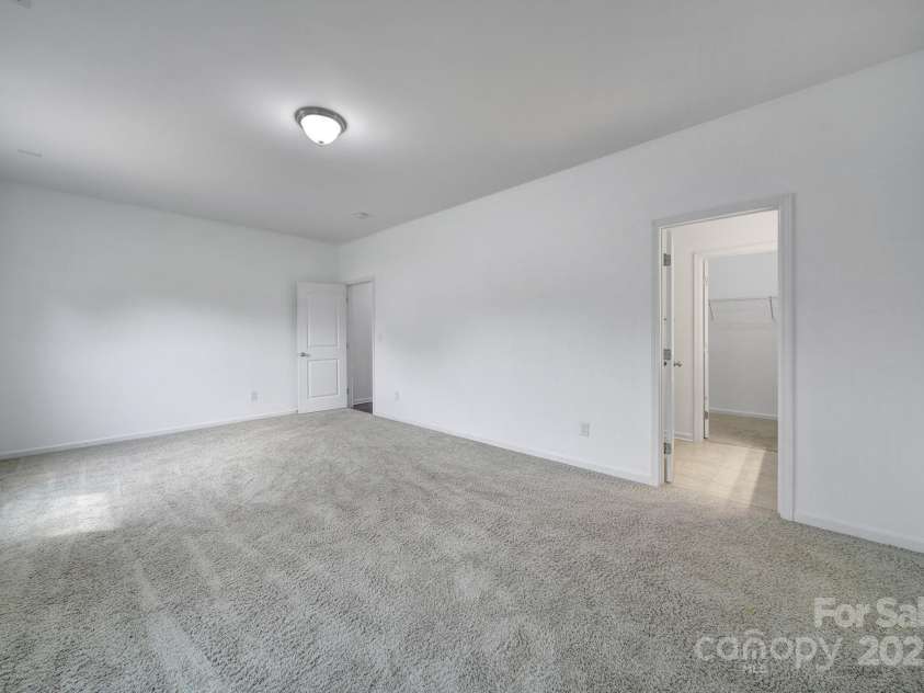 9029 Woodview Court, Fort Mill, SC 29707.  MLS# CAR4303273, YatesRealty ID 21492. Main-Level Primary or In-Law Suite