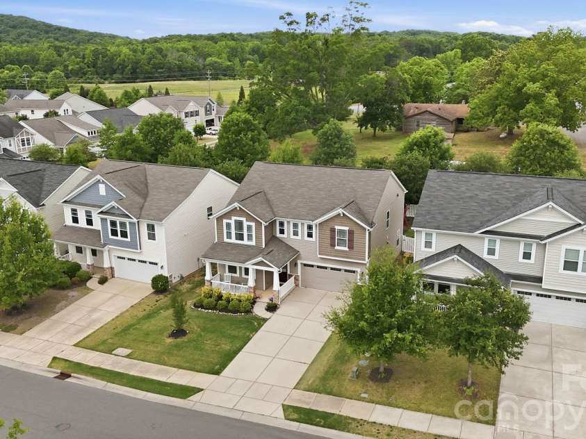 1937 Tablerock Drive, York, SC 29745.  MLS# CAR4380071, YatesRealty ID 21493. 