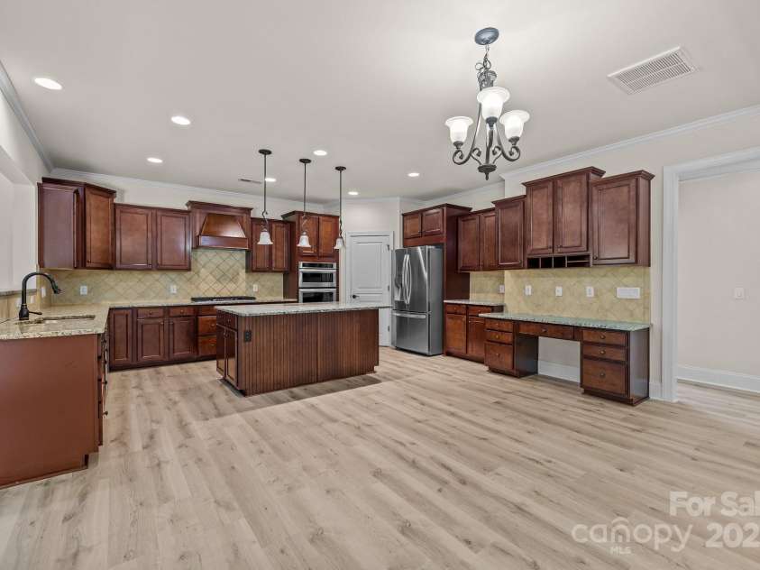 10508 Kristens Mare Drive, Charlotte, NC 28277.  MLS# CAR4265377, YatesRealty ID 21494. 