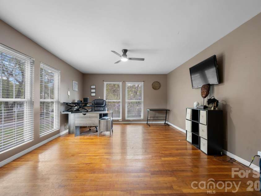 1604 4th Street, Hickory, NC 28601.  MLS# CAR4366850, YatesRealty ID 21495. 