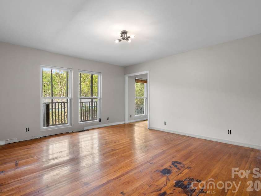 1604 4th Street, Hickory, NC 28601.  MLS# CAR4366850, YatesRealty ID 21495. 