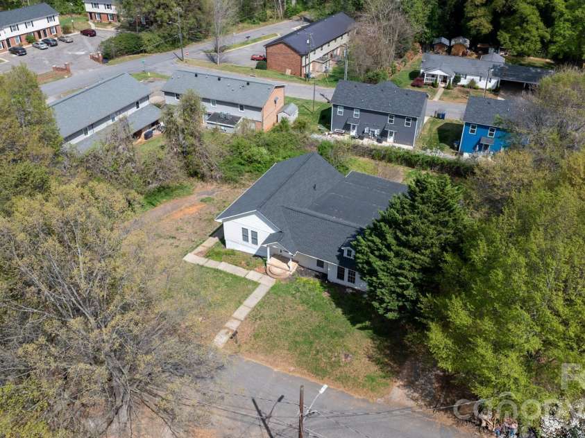 1604 4th Street, Hickory, NC 28601.  MLS# CAR4366850, YatesRealty ID 21495. 