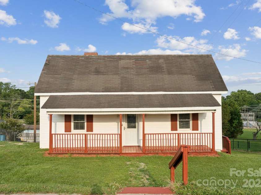 411 Central Avenue, Landis, NC 28088.  MLS# CAR4273594, YatesRealty ID 21497. Welcome!