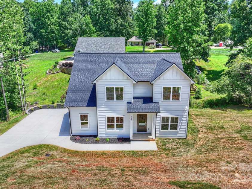 164 Meadow Glen Drive, Troutman, NC 28166.  MLS# CAR4273229, YatesRealty ID 21498. 