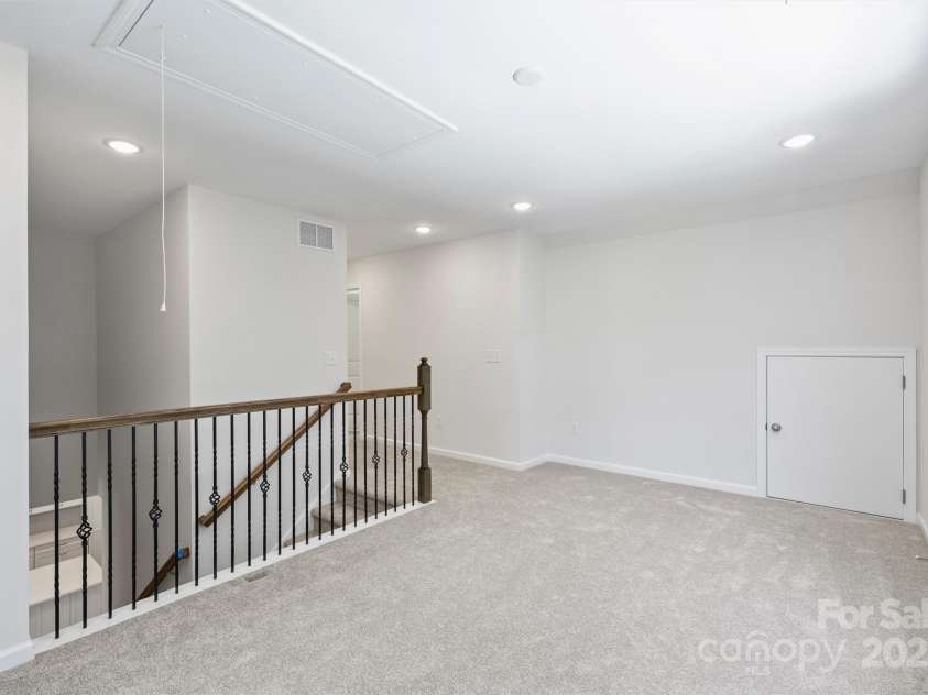 164 Meadow Glen Drive, Troutman, NC 28166.  MLS# CAR4273229, YatesRealty ID 21498. 