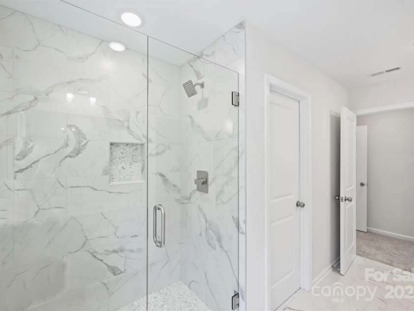 164 Meadow Glen Drive, Troutman, NC 28166.  MLS# CAR4273229, YatesRealty ID 21498. 