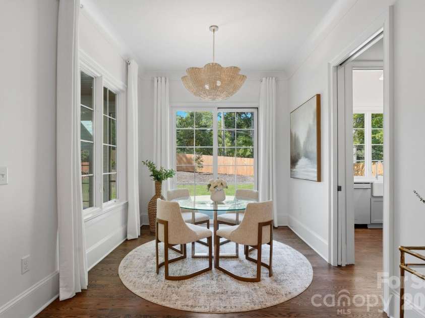 444 Hunter Lane, Charlotte, NC 28211.  MLS# CAR4405254, YatesRealty ID 21498. Breakfast area (main-level).