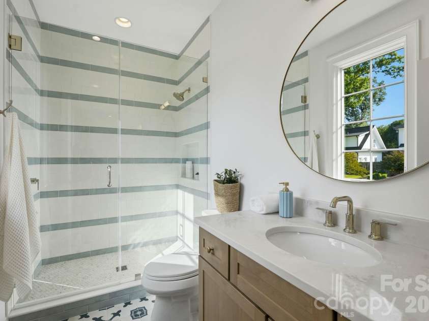 444 Hunter Lane, Charlotte, NC 28211.  MLS# CAR4405254, YatesRealty ID 21498. Guest bathroom (upper-level).