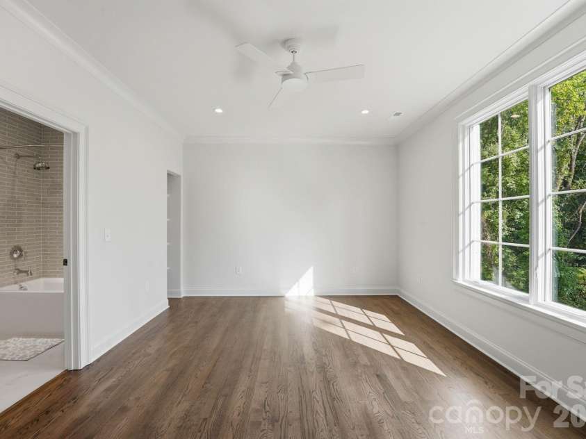 444 Hunter Lane, Charlotte, NC 28211.  MLS# CAR4405254, YatesRealty ID 21498. Guest bedroom (upper-level).