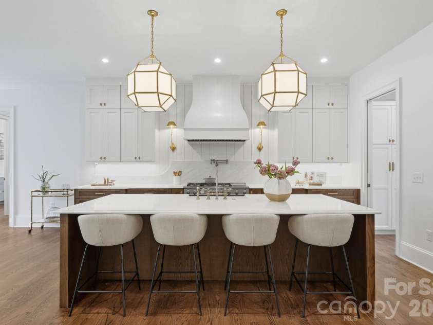 444 Hunter Lane, Charlotte, NC 28211.  MLS# CAR4405254, YatesRealty ID 21498. Kitchen (main-level).