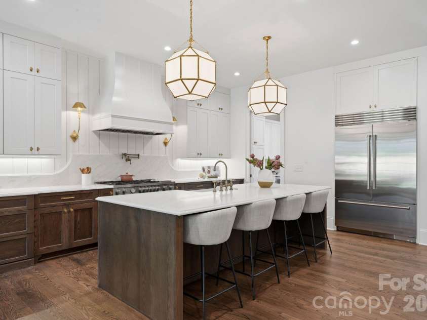 444 Hunter Lane, Charlotte, NC 28211.  MLS# CAR4405254, YatesRealty ID 21498. Kitchen (main-level).