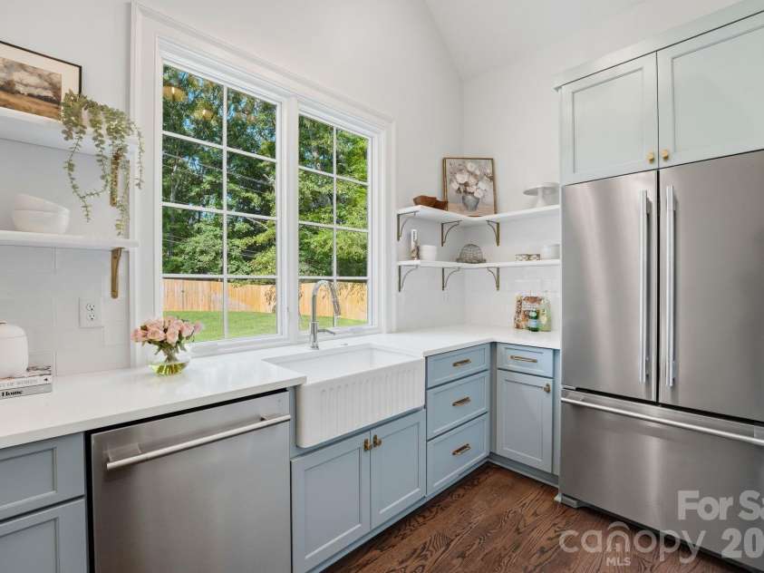 444 Hunter Lane, Charlotte, NC 28211.  MLS# CAR4405254, YatesRealty ID 21498. Scullery (main-level).