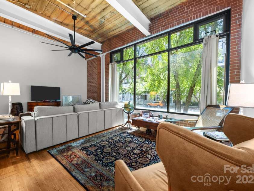 310 Arlington Avenue, Charlotte, NC 28203.  MLS# CAR4282024, YatesRealty ID 215. 