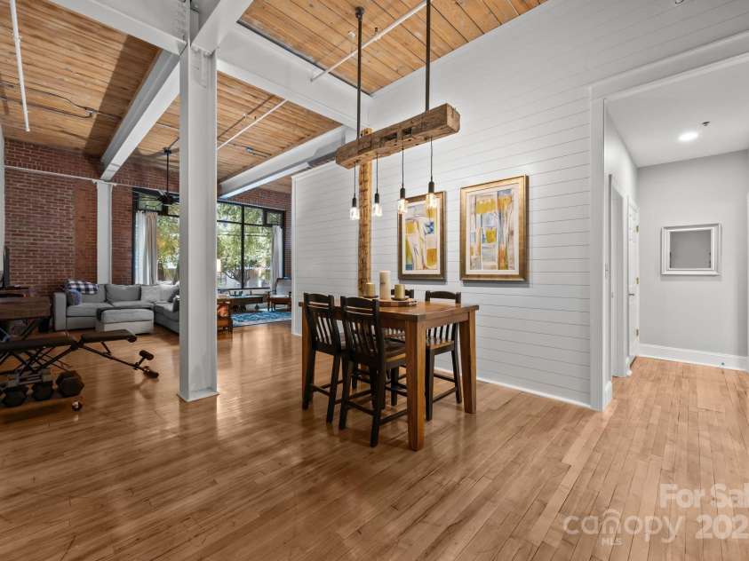 310 Arlington Avenue, Charlotte, NC 28203.  MLS# CAR4282024, YatesRealty ID 215. 