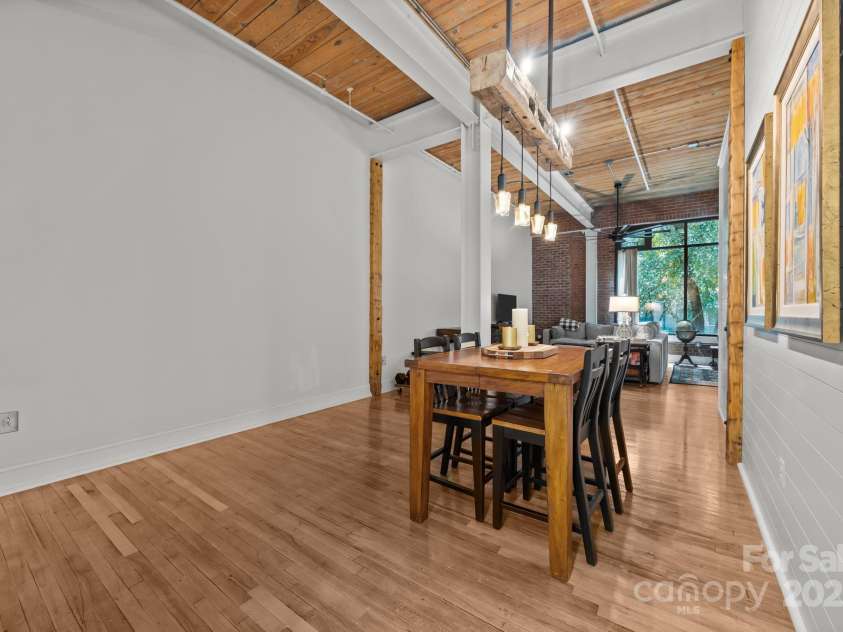 310 Arlington Avenue, Charlotte, NC 28203.  MLS# CAR4282024, YatesRealty ID 215. 