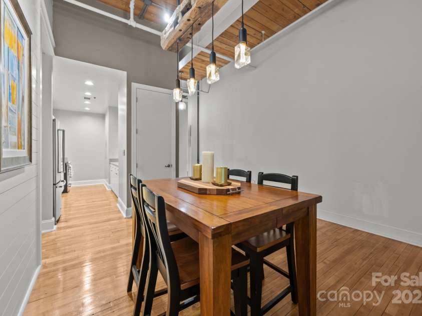 310 Arlington Avenue, Charlotte, NC 28203.  MLS# CAR4282024, YatesRealty ID 215. 
