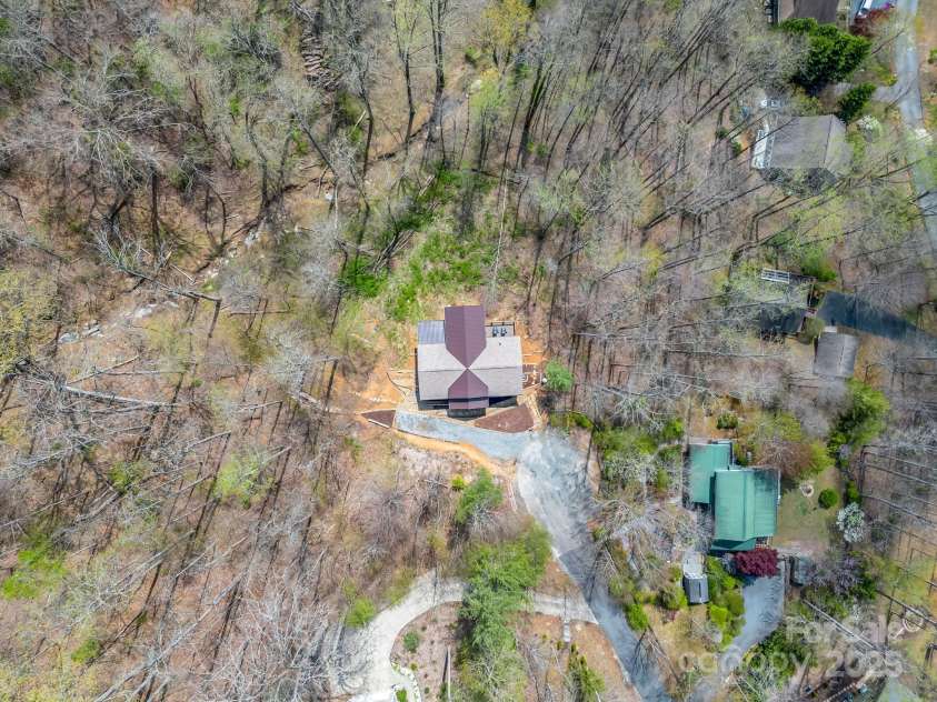 107 Twisted Birch Drive, Hendersonville, NC 28792.  MLS# CAR4328960, YatesRealty ID 2150. 