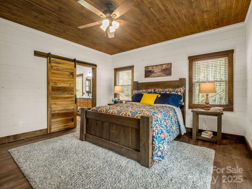 107 Twisted Birch Drive, Hendersonville, NC 28792.  MLS# CAR4328960, YatesRealty ID 2150. 