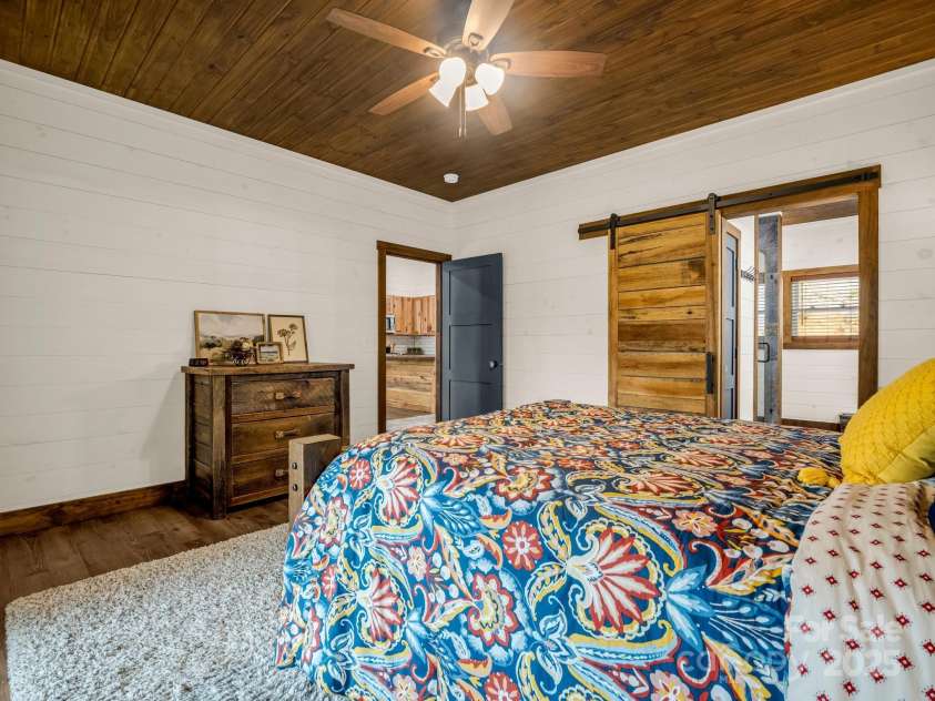107 Twisted Birch Drive, Hendersonville, NC 28792.  MLS# CAR4328960, YatesRealty ID 2150. 