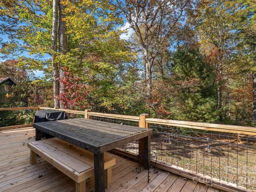 325, 141 & 75 Owl Haven Lane, Cedar Mountain, NC 28718.  MLS# CAR4315418, YatesRealty ID 2150. 