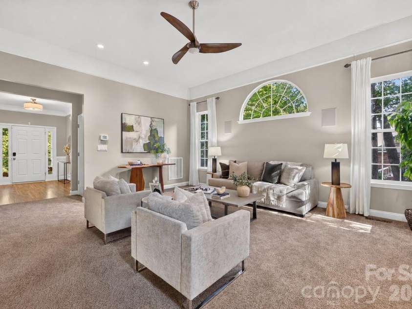 3012 Nablus Drive, Waxhaw, NC 28173.  MLS# CAR4400994, YatesRealty ID 21502. 